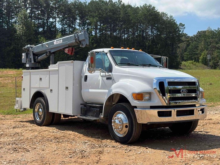 2015-ford-f750-xl-image-1
