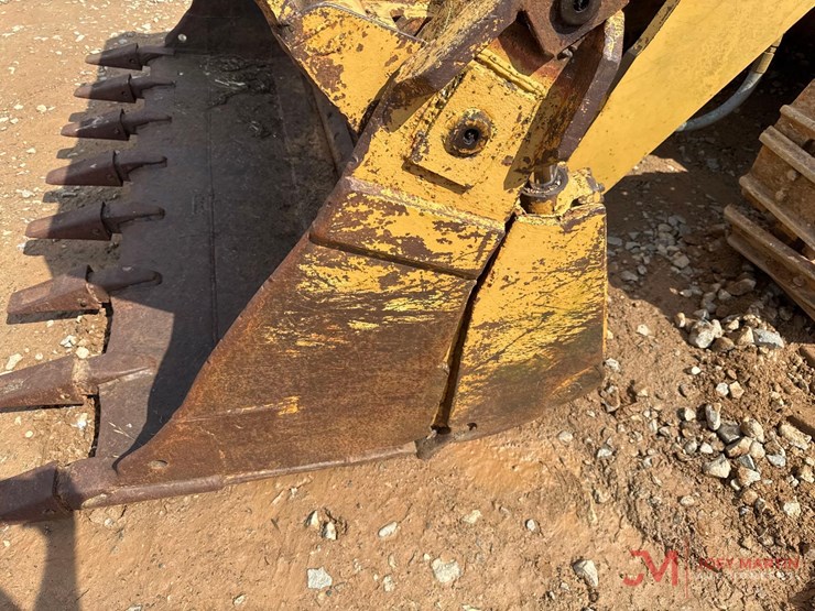 1983-caterpillar-943-image-5