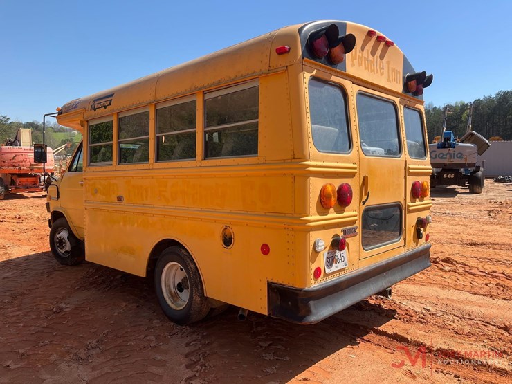 1993-gmc-3500-image-3