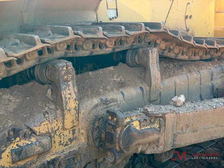 2012-komatsu-d155ax-7-image-5