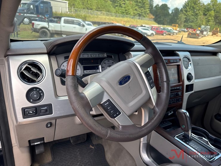 2010-ford-f150-platinum-image-16