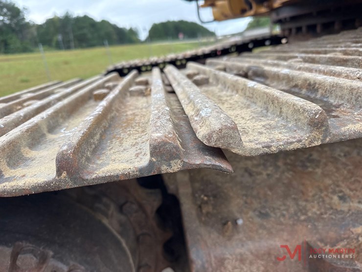 2012-caterpillar-320e-image-18
