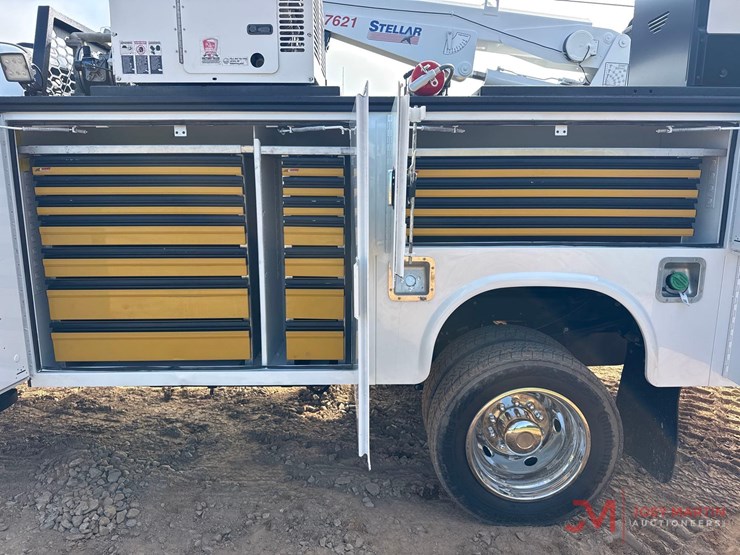 2026-ford-f550-xl-image-15
