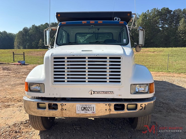 2001-international-4900-image-7