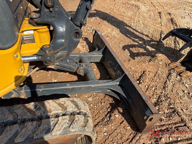2022-deere-35g-image-7