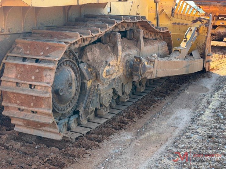 2012-komatsu-d155ax-7-image-10
