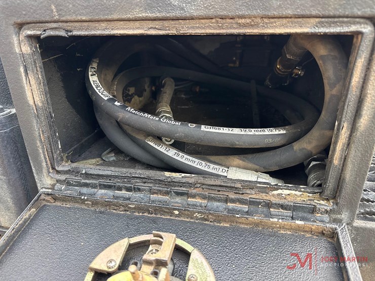 2019-ford-f750-image-16