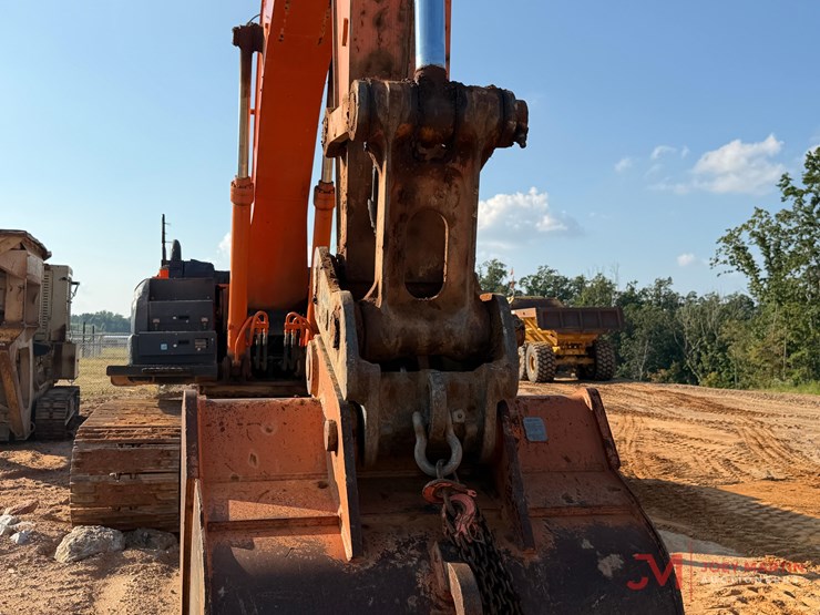 hitachi-zx350lc-6n-image-5