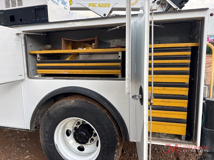 2019-ford-f750-image-13