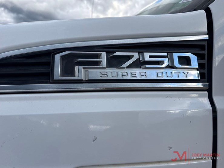 2019-ford-f750-image-9