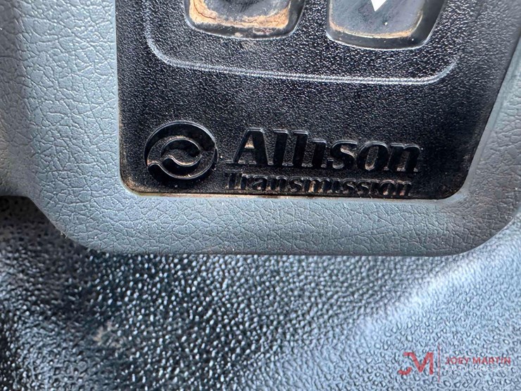 2015-ford-f750-xl-image-26