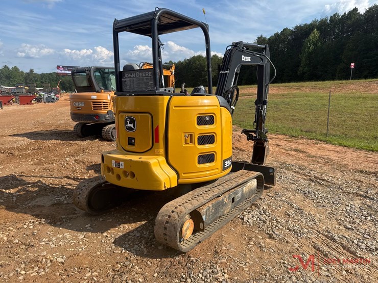 2022-deere-35g-image-7