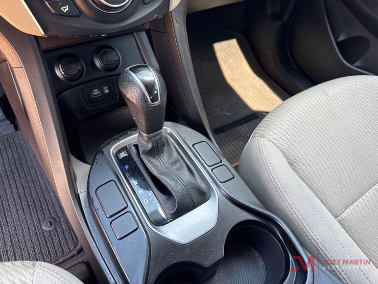 2018-hyundai-santa-fe-sport-image-17