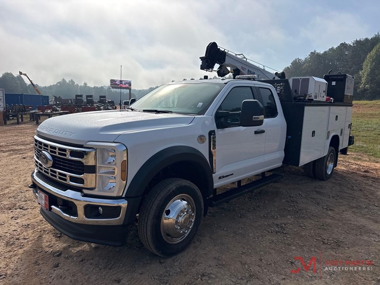 2026-ford-f550-xl-image-6