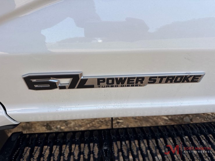 2026-ford-f550-xl-image-10