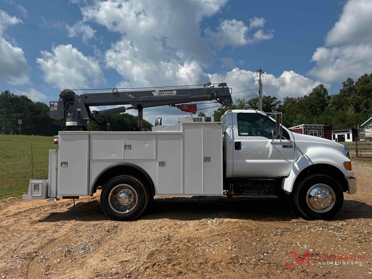 2015-ford-f750-xl-image-3