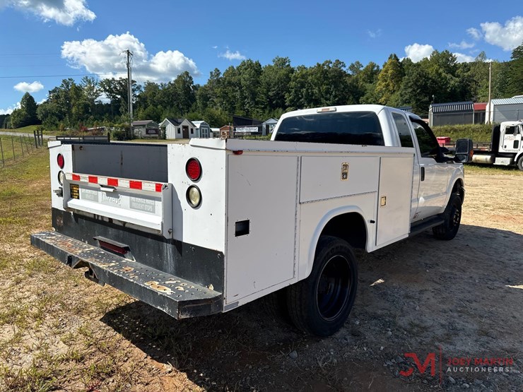 2012-ford-f350-xl-image-2