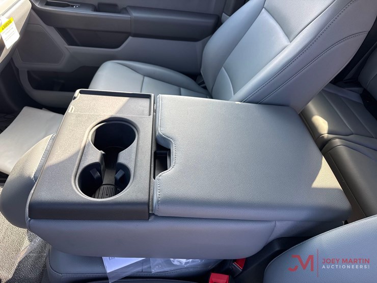 2026-ford-f550-xl-image-44