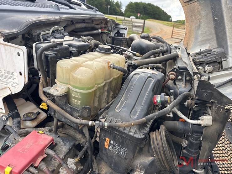 2019-ford-f750-image-32