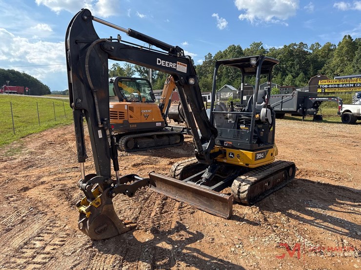 2022-deere-35g-image-2
