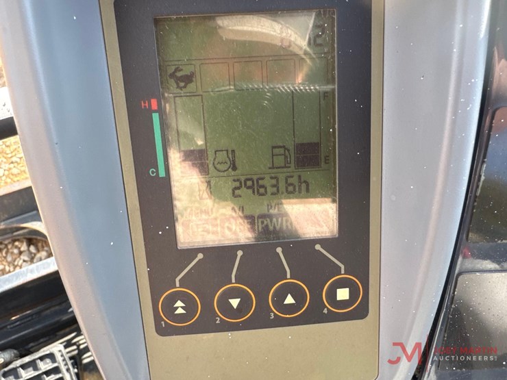 2022-deere-35g-image-15
