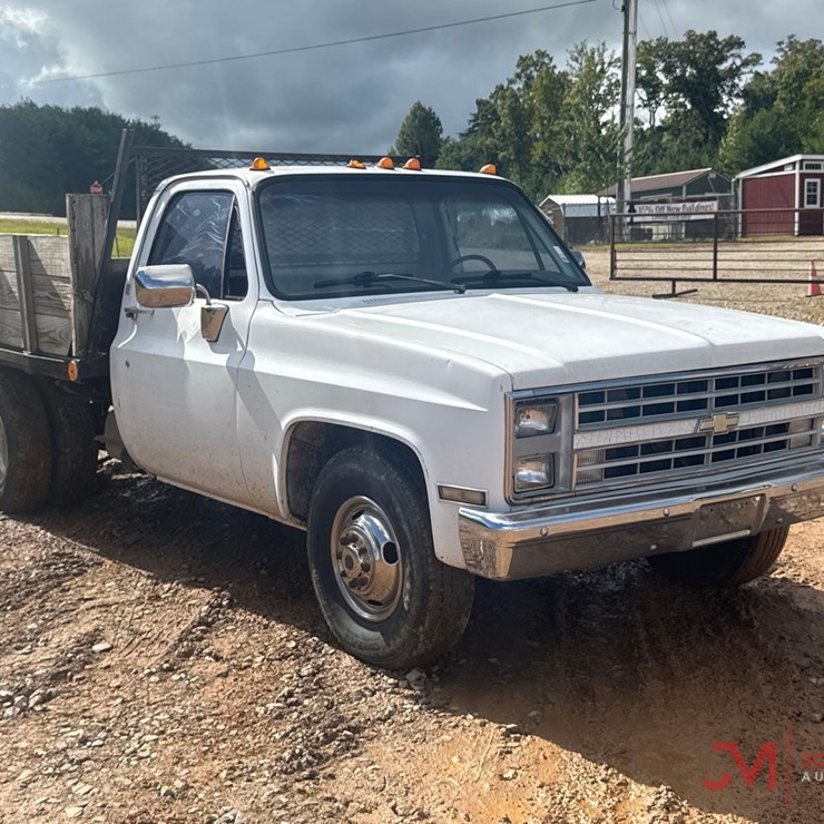 1987 CHEVROLET C30
