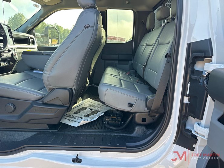 2026-ford-f550-xl-image-39