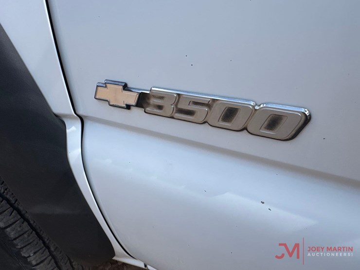2003-chevrolet-3500-image-6