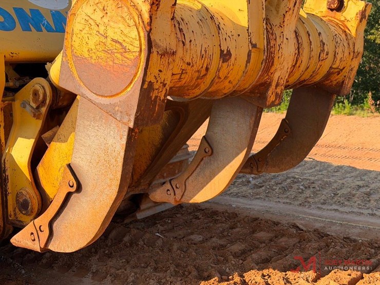 2012-komatsu-d155ax-7-image-11