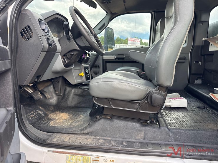 2019-ford-f750-image-36