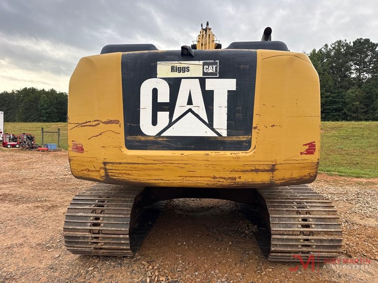 2012-caterpillar-320e-image-7