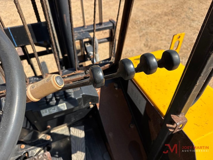 2018-jcb-930-image-17