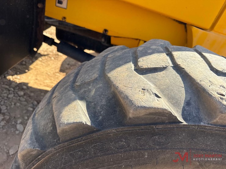 2018-jcb-930-image-10