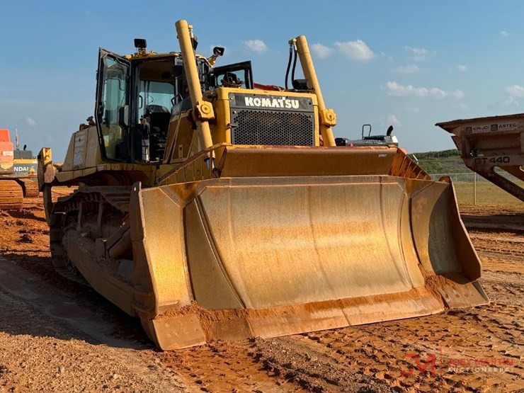 2012-komatsu-d155ax-7-image-1