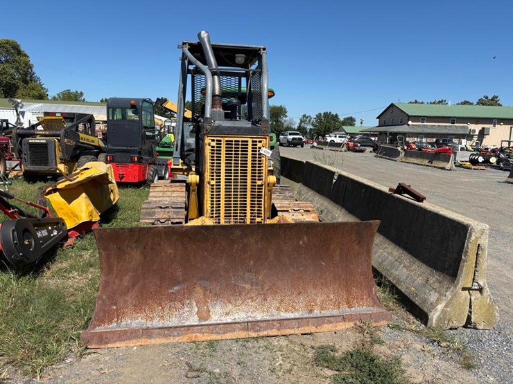 komatsu-d32e-1-image-3