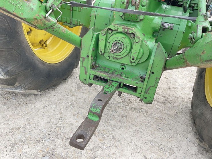 john-deere-2840-image-27