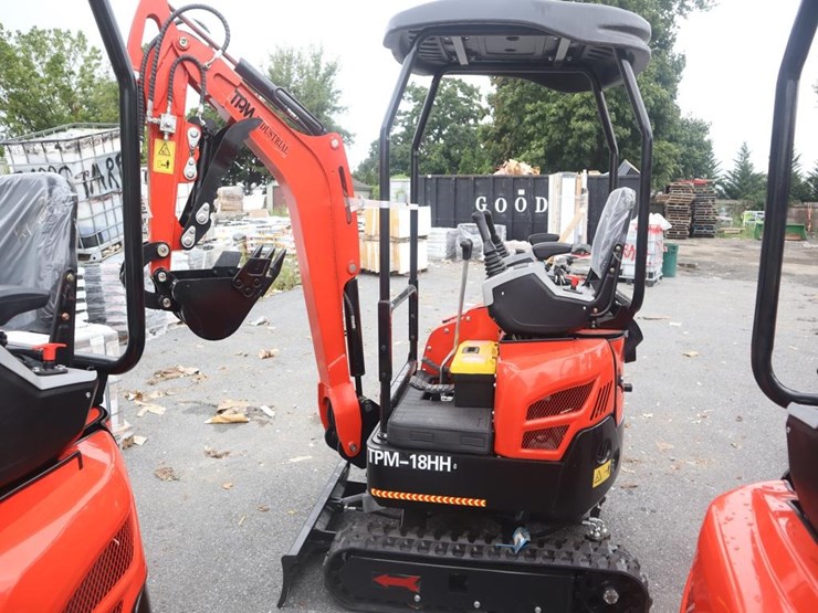 tpm-18hh-mini-excavator-image-5