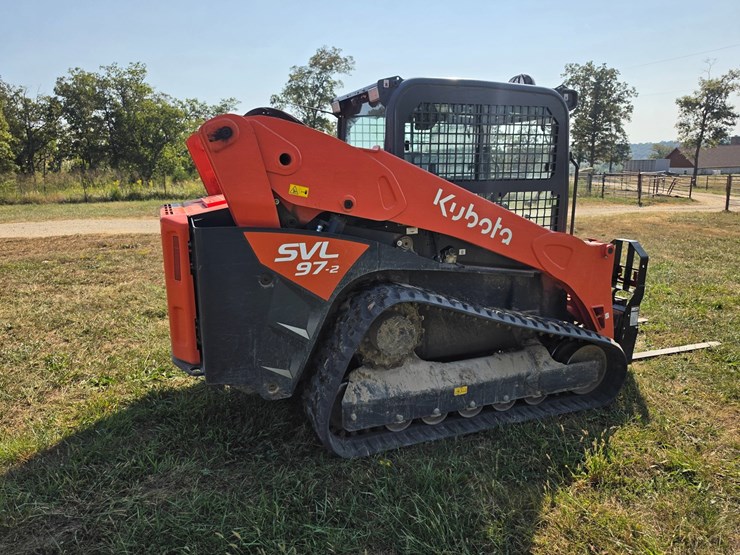 2024-kubota-svl97-2-image-10