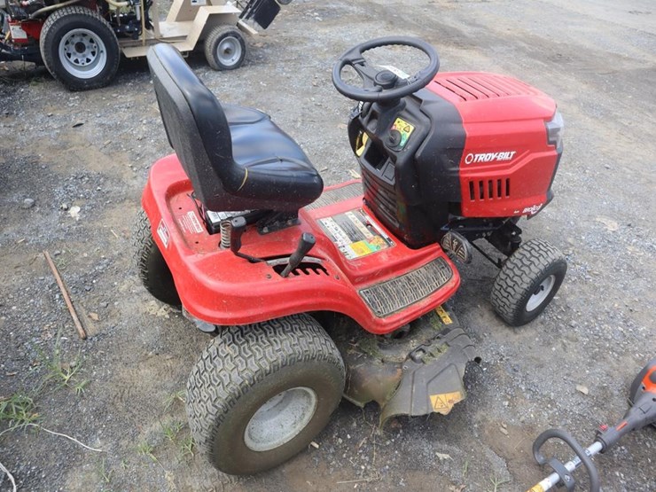 troybilt-riding-mower-image-8