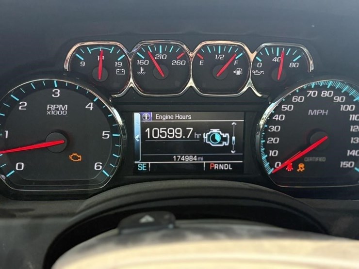 2019-chevrolet-tahoe-image-23