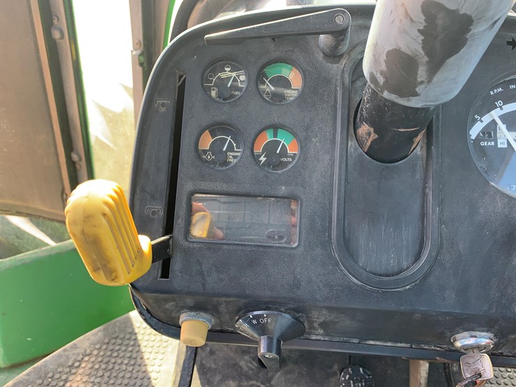 john-deere-8640-image-36