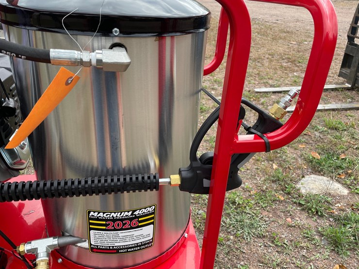 #5496-•-2026-magnum-4000-gold-portable-hot-water-pressure-washer-image-5