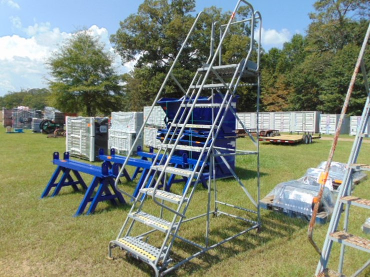 rolling-ladder-image-1