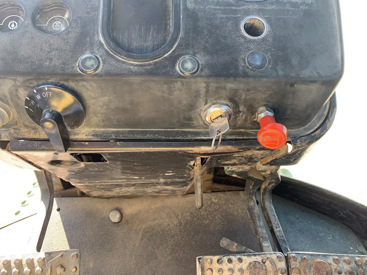 john-deere-4630-image-29