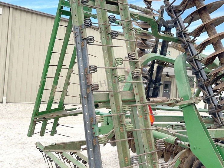 john-deere-235-image-24