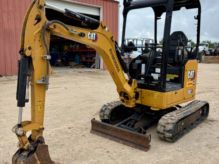 2024-caterpillar-436-image-1