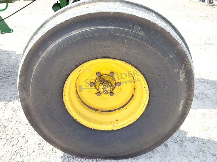john-deere-4230-image-41