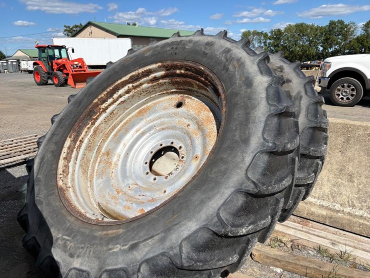 case-ih-magnum-235-image-31