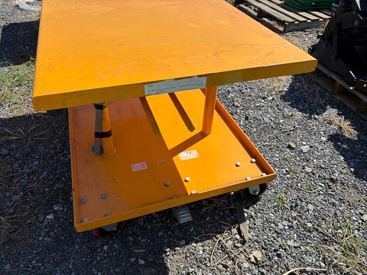 manual-lift-table-image-3