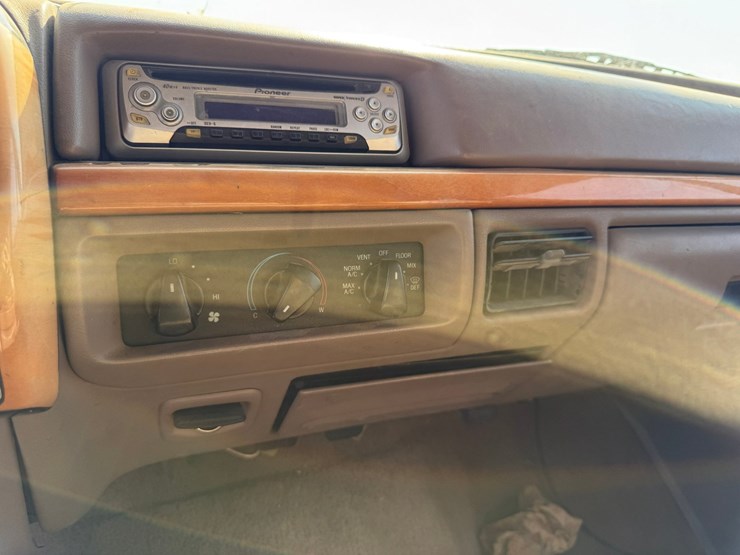 1996-ford-f350-image-75